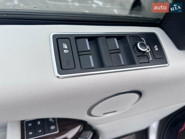 Серый Ленд Ровер Рендж Ровер, объемом двигателя 3 л и пробегом 158 тыс. км за 44000 $, фото 31 на Automoto.ua