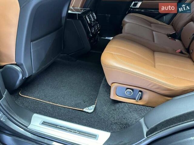 Серый Ленд Ровер Рендж Ровер, объемом двигателя 4.37 л и пробегом 61 тыс. км за 87704 $, фото 16 на Automoto.ua