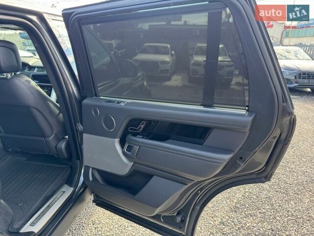 Серый Ленд Ровер Рендж Ровер, объемом двигателя 5 л и пробегом 158 тыс. км за 57000 $, фото 13 на Automoto.ua