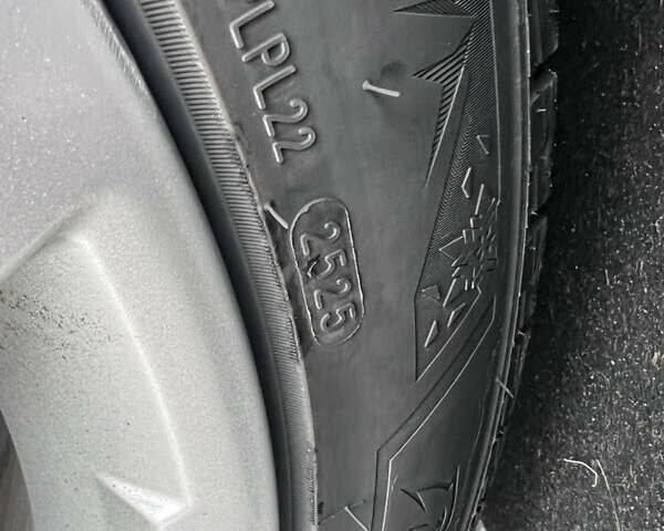 Серый Ленд Ровер Рендж Ровер, объемом двигателя 3 л и пробегом 158 тыс. км за 44000 $, фото 84 на Automoto.ua