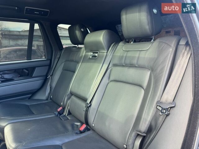 Серый Ленд Ровер Рендж Ровер, объемом двигателя 5 л и пробегом 158 тыс. км за 57000 $, фото 34 на Automoto.ua