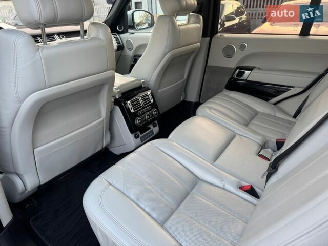 Серый Ленд Ровер Рендж Ровер, объемом двигателя 3 л и пробегом 153 тыс. км за 29900 $, фото 107 на Automoto.ua