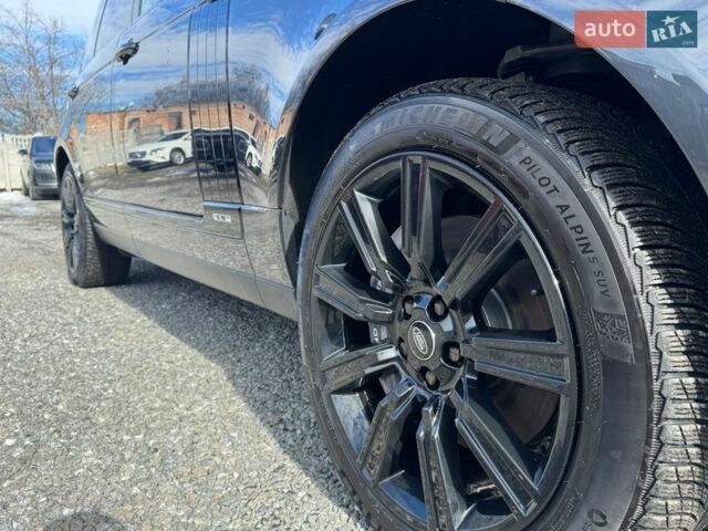 Серый Ленд Ровер Рендж Ровер, объемом двигателя 5 л и пробегом 158 тыс. км за 57000 $, фото 114 на Automoto.ua