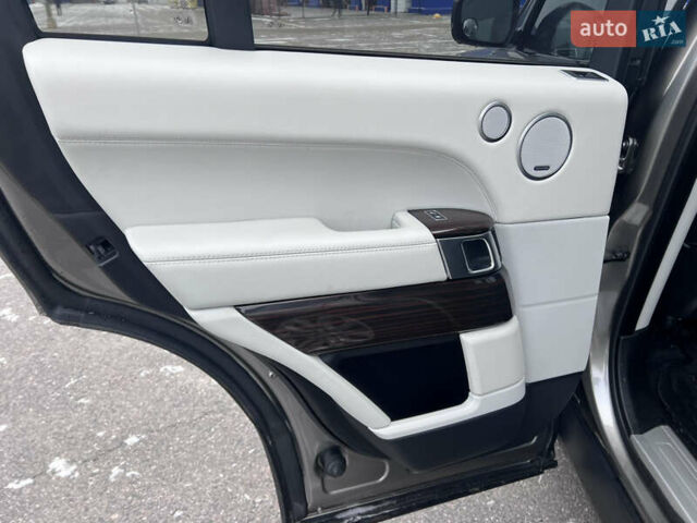 Серый Ленд Ровер Рендж Ровер, объемом двигателя 3 л и пробегом 158 тыс. км за 44000 $, фото 37 на Automoto.ua