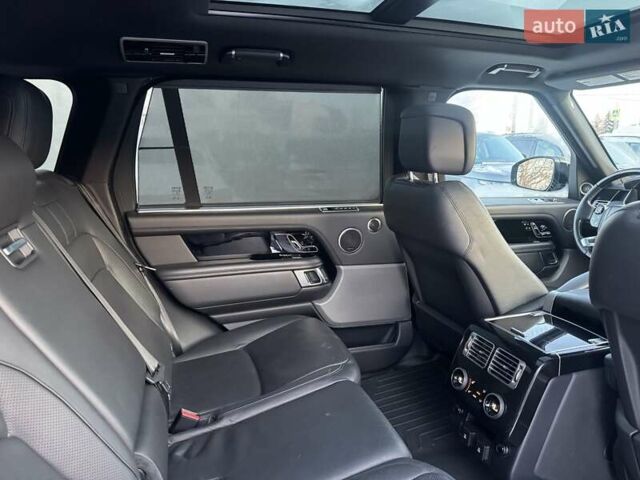 Серый Ленд Ровер Рендж Ровер, объемом двигателя 5 л и пробегом 158 тыс. км за 63900 $, фото 82 на Automoto.ua