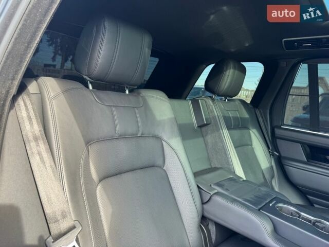 Серый Ленд Ровер Рендж Ровер, объемом двигателя 5 л и пробегом 158 тыс. км за 57000 $, фото 17 на Automoto.ua