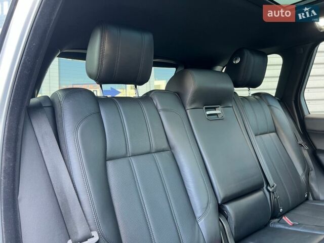 Серый Ленд Ровер Рендж Ровер, объемом двигателя 3 л и пробегом 57 тыс. км за 39500 $, фото 25 на Automoto.ua