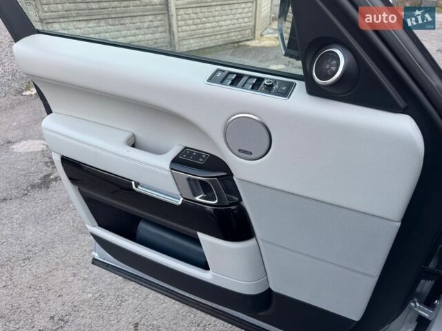 Серый Ленд Ровер Рендж Ровер, объемом двигателя 3 л и пробегом 153 тыс. км за 29900 $, фото 3 на Automoto.ua