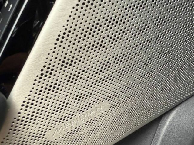 Серый Ленд Ровер Рендж Ровер, объемом двигателя 2 л и пробегом 147 тыс. км за 31900 $, фото 14 на Automoto.ua