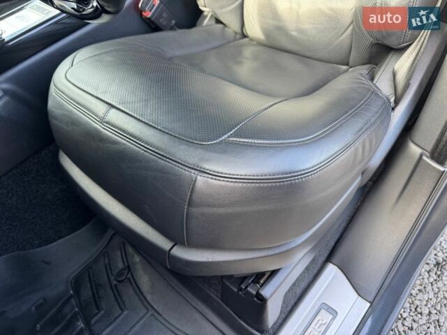 Серый Ленд Ровер Рендж Ровер, объемом двигателя 5 л и пробегом 158 тыс. км за 57000 $, фото 27 на Automoto.ua