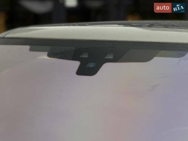 Ленд Ровер Рендж Ровер 2018 в Киеве на Automoto.ua Серый Ленд Ровер Рендж Ровер, объемом двигателя 2.99 л и пробегом 180 тыс. км за 56000 $, фото 9 на Automoto.ua