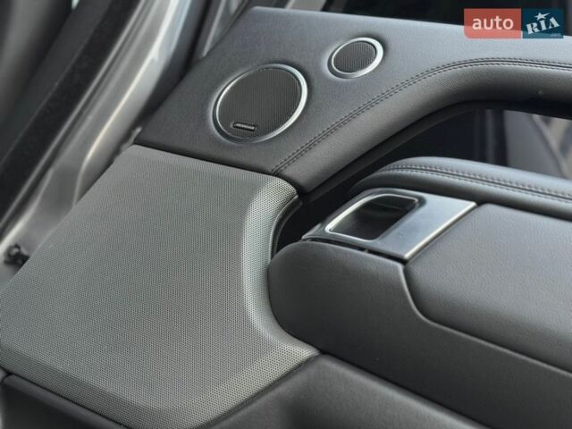 Серый Ленд Ровер Рендж Ровер, объемом двигателя 3 л и пробегом 168 тыс. км за 45000 $, фото 67 на Automoto.ua