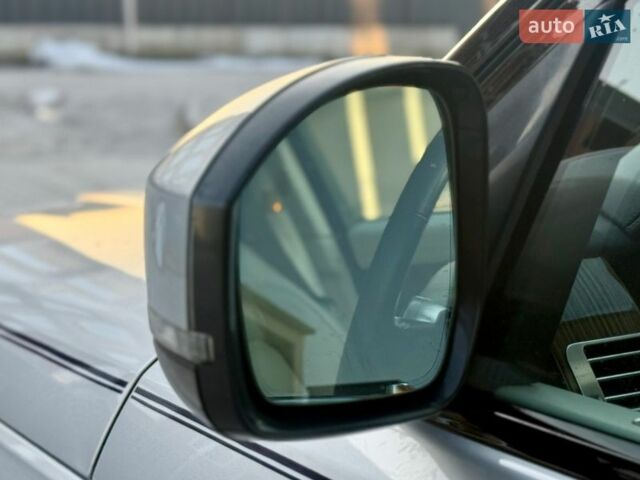 Серый Ленд Ровер Рендж Ровер, объемом двигателя 3 л и пробегом 169 тыс. км за 39500 $, фото 45 на Automoto.ua