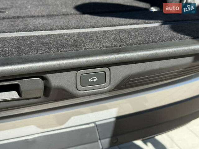 Сірий Ленд Ровер Рендж Ровер, об'ємом двигуна 3 л та пробігом 180 тис. км за 46500 $, фото 53 на Automoto.ua