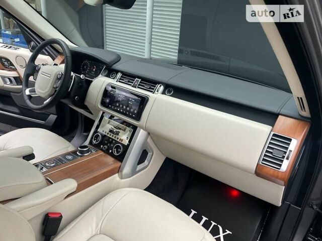 Ленд Ровер Рендж Ровер 2018 в Киеве на Automoto.ua Серый Ленд Ровер Рендж Ровер, объемом двигателя 3 л и пробегом 62 тыс. км за 74900 $, фото 43 на Automoto.ua