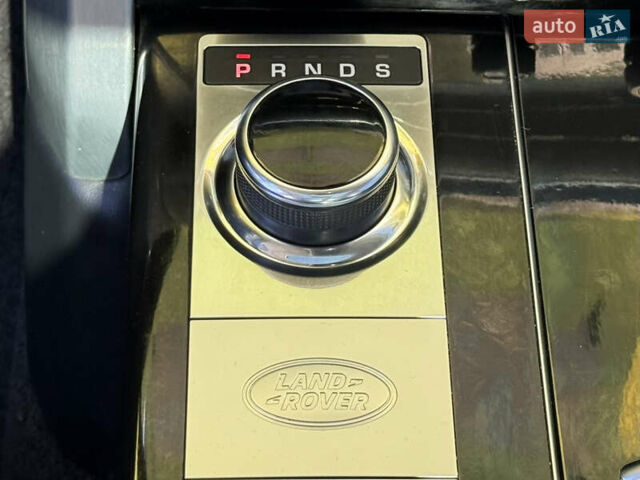 Сірий Ленд Ровер Рендж Ровер, об'ємом двигуна 3 л та пробігом 180 тис. км за 46500 $, фото 40 на Automoto.ua