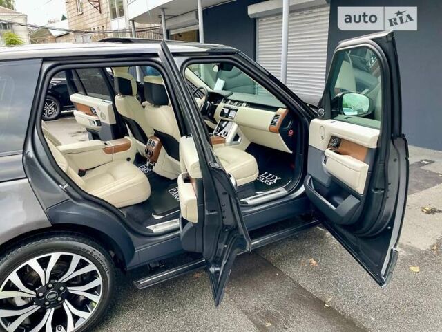 Ленд Ровер Рендж Ровер 2018 в Киеве на Automoto.ua Серый Ленд Ровер Рендж Ровер, объемом двигателя 3 л и пробегом 62 тыс. км за 74900 $, фото 85 на Automoto.ua