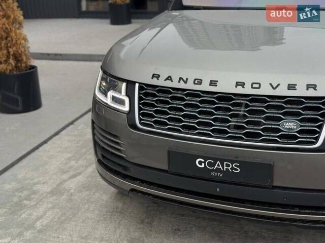 Ленд Ровер Рендж Ровер 2018 в Киеве на Automoto.ua Серый Ленд Ровер Рендж Ровер, объемом двигателя 2.99 л и пробегом 180 тыс. км за 56000 $, фото 6 на Automoto.ua