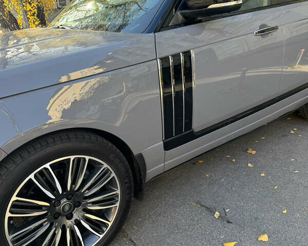 Серый Ленд Ровер Рендж Ровер, объемом двигателя 5 л и пробегом 75 тыс. км за 63000 $, фото 2 на Automoto.ua