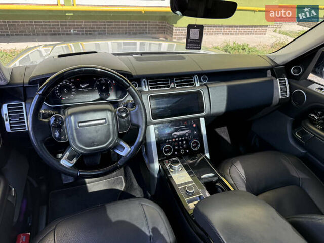 Ленд Ровер Рендж Ровер 2018 в Тернополе на Automoto.ua Серый Ленд Ровер Рендж Ровер, объемом двигателя 3 л и пробегом 178 тыс. км за 43700 $, фото 27 на Automoto.ua