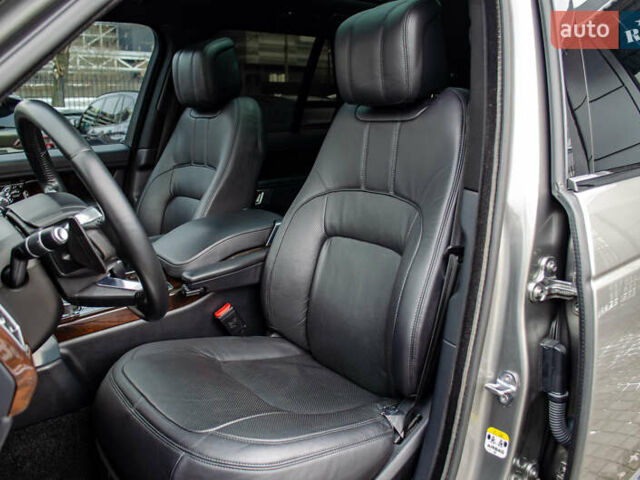 Серый Ленд Ровер Рендж Ровер, объемом двигателя 2.99 л и пробегом 185 тыс. км за 53500 $, фото 30 на Automoto.ua