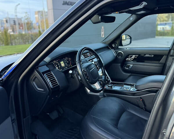 Серый Ленд Ровер Рендж Ровер, объемом двигателя 5 л и пробегом 150 тыс. км за 70000 $, фото 23 на Automoto.ua