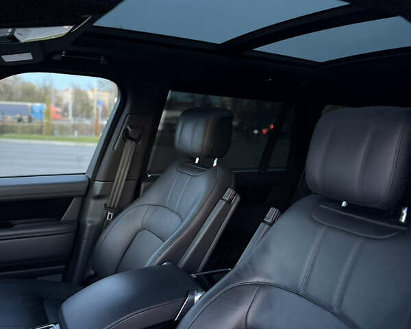 Серый Ленд Ровер Рендж Ровер, объемом двигателя 5 л и пробегом 150 тыс. км за 70000 $, фото 25 на Automoto.ua