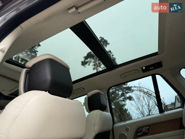Серый Ленд Ровер Рендж Ровер, объемом двигателя 2.99 л и пробегом 61 тыс. км за 63000 $, фото 24 на Automoto.ua