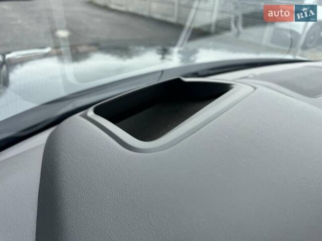 Серый Ленд Ровер Рендж Ровер, объемом двигателя 3 л и пробегом 161 тыс. км за 51900 $, фото 112 на Automoto.ua