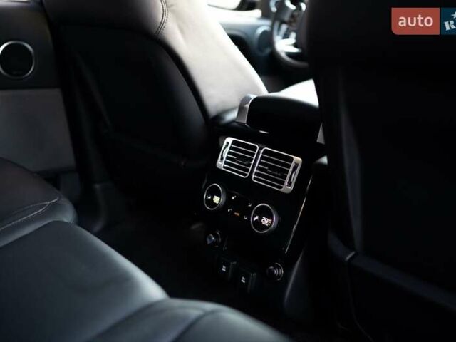 Серый Ленд Ровер Рендж Ровер, объемом двигателя 3 л и пробегом 130 тыс. км за 49500 $, фото 13 на Automoto.ua