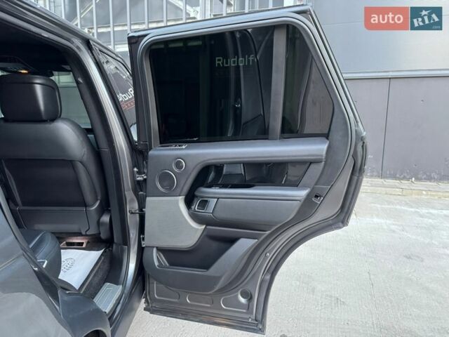 Серый Ленд Ровер Рендж Ровер, объемом двигателя 3 л и пробегом 168 тыс. км за 45000 $, фото 62 на Automoto.ua