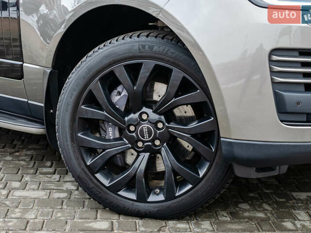 Серый Ленд Ровер Рендж Ровер, объемом двигателя 2.99 л и пробегом 185 тыс. км за 53500 $, фото 17 на Automoto.ua