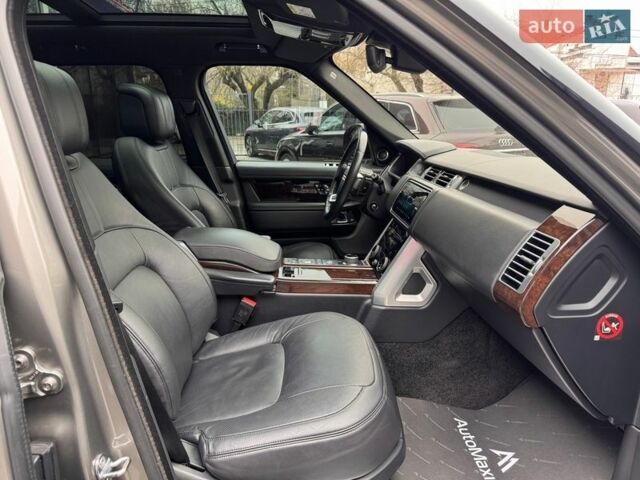 Серый Ленд Ровер Рендж Ровер, объемом двигателя 2.99 л и пробегом 186 тыс. км за 52900 $, фото 13 на Automoto.ua