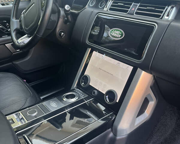 Серый Ленд Ровер Рендж Ровер, объемом двигателя 3 л и пробегом 79 тыс. км за 61500 $, фото 27 на Automoto.ua