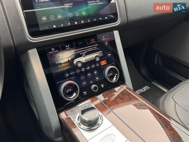 Серый Ленд Ровер Рендж Ровер, объемом двигателя 2.99 л и пробегом 186 тыс. км за 52900 $, фото 17 на Automoto.ua