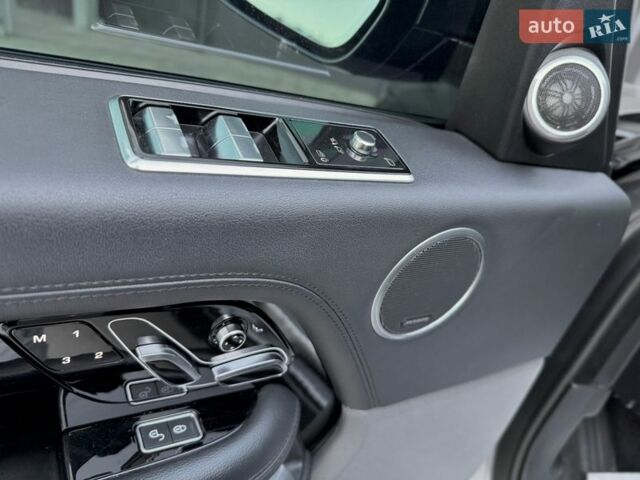 Серый Ленд Ровер Рендж Ровер, объемом двигателя 3 л и пробегом 168 тыс. км за 45000 $, фото 39 на Automoto.ua