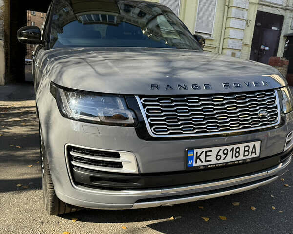 Серый Ленд Ровер Рендж Ровер, объемом двигателя 5 л и пробегом 75 тыс. км за 63000 $, фото 5 на Automoto.ua