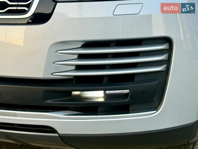 Серый Ленд Ровер Рендж Ровер, объемом двигателя 3 л и пробегом 169 тыс. км за 39500 $, фото 40 на Automoto.ua