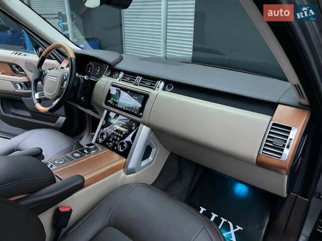 Серый Ленд Ровер Рендж Ровер, объемом двигателя 2.99 л и пробегом 55 тыс. км за 83000 $, фото 21 на Automoto.ua