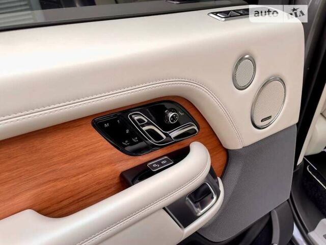 Ленд Ровер Рендж Ровер 2018 в Киеве на Automoto.ua Серый Ленд Ровер Рендж Ровер, объемом двигателя 3 л и пробегом 62 тыс. км за 74900 $, фото 51 на Automoto.ua