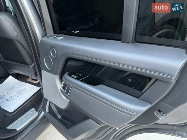 Серый Ленд Ровер Рендж Ровер, объемом двигателя 3 л и пробегом 168 тыс. км за 45000 $, фото 63 на Automoto.ua