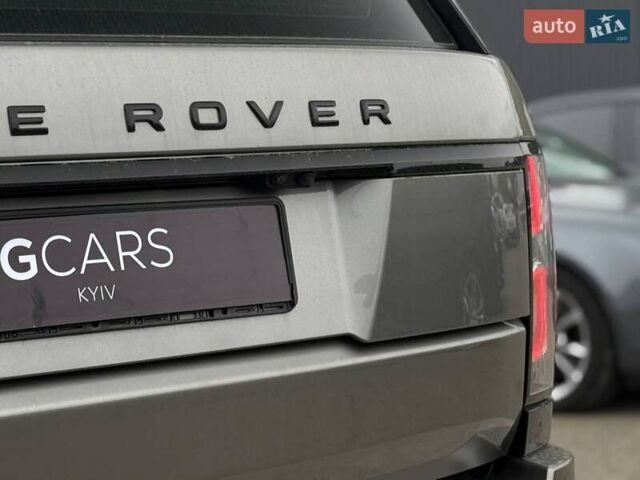 Ленд Ровер Рендж Ровер 2018 в Киеве на Automoto.ua Серый Ленд Ровер Рендж Ровер, объемом двигателя 2.99 л и пробегом 180 тыс. км за 56000 $, фото 8 на Automoto.ua