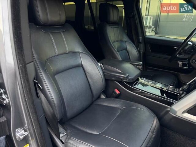 Серый Ленд Ровер Рендж Ровер, объемом двигателя 3 л и пробегом 168 тыс. км за 54000 $, фото 29 на Automoto.ua