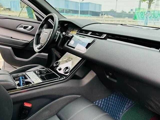 Ленд Ровер Рендж Ровер 2018 в Киеве на Automoto.ua Серый Ленд Ровер Рендж Ровер, объемом двигателя 3 л и пробегом 98 тыс. км за 28000 $, фото 8 на Automoto.ua