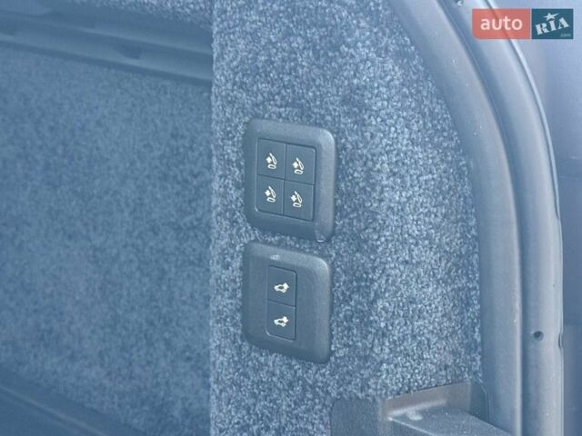 Серый Ленд Ровер Рендж Ровер, объемом двигателя 3 л и пробегом 169 тыс. км за 39500 $, фото 75 на Automoto.ua