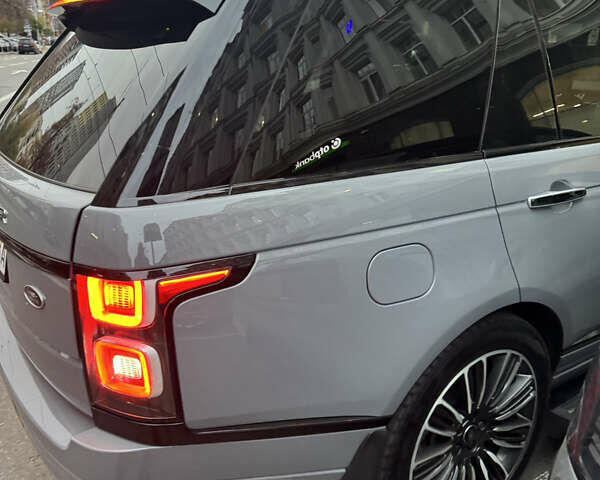 Серый Ленд Ровер Рендж Ровер, объемом двигателя 5 л и пробегом 75 тыс. км за 63000 $, фото 17 на Automoto.ua