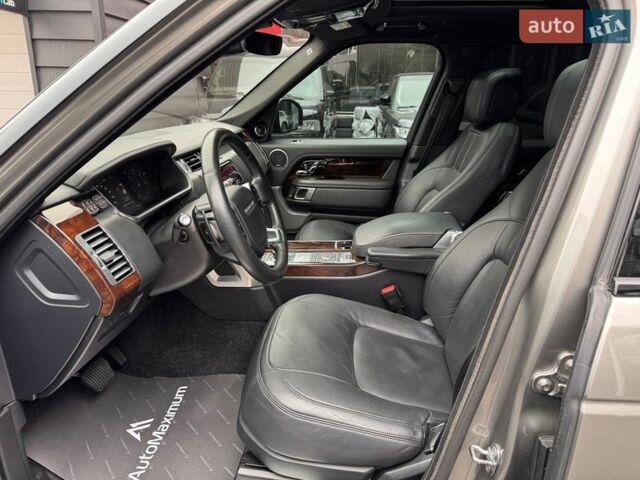 Серый Ленд Ровер Рендж Ровер, объемом двигателя 2.99 л и пробегом 186 тыс. км за 52900 $, фото 7 на Automoto.ua