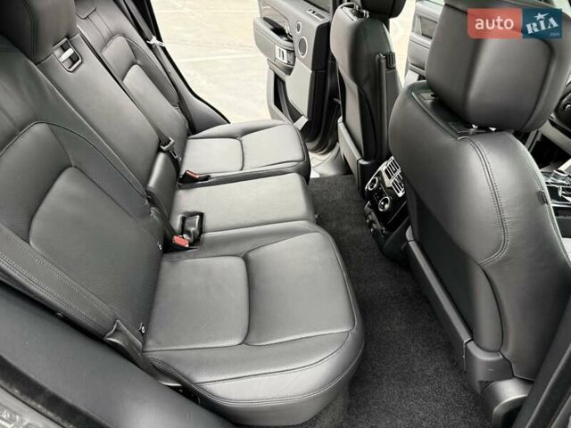 Серый Ленд Ровер Рендж Ровер, объемом двигателя 2.99 л и пробегом 94 тыс. км за 57500 $, фото 33 на Automoto.ua