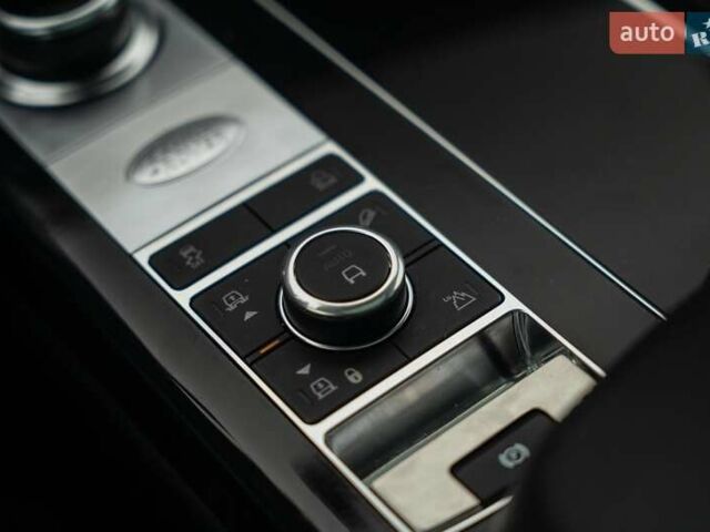 Сірий Ленд Ровер Рендж Ровер, об'ємом двигуна 3 л та пробігом 123 тис. км за 45900 $, фото 40 на Automoto.ua