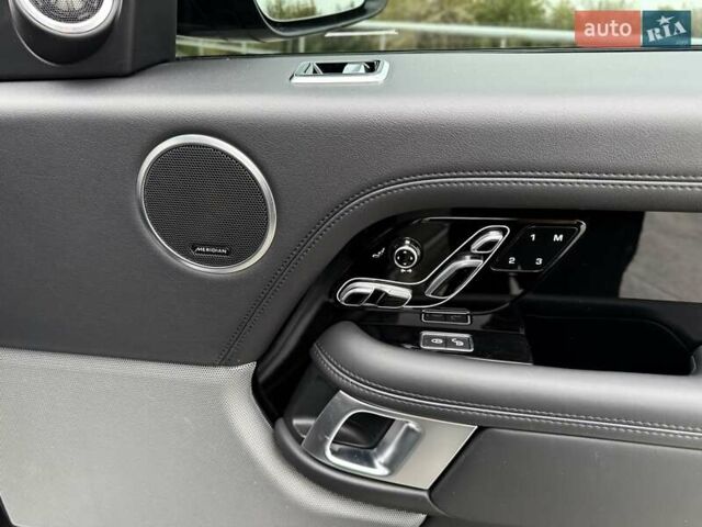 Серый Ленд Ровер Рендж Ровер, объемом двигателя 2.99 л и пробегом 94 тыс. км за 57500 $, фото 36 на Automoto.ua